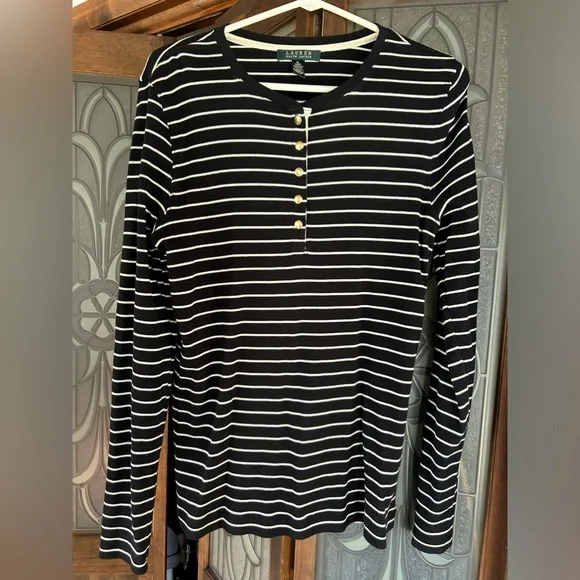Lauren By Ralph Lauren Half
Button Down Black and White Top Size XL - Picture 6 of 9